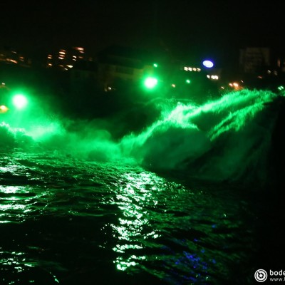 Rheinfall -  St. Patrick's Day in grün - Kitesurfen © reinhold@wentsch.com | bodensee.photography