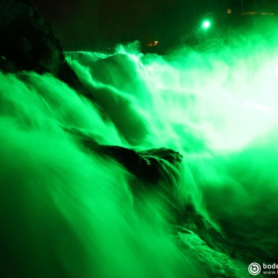 Rheinfall -  St. Patrick's Day in grün - Kitesurfen © reinhold@wentsch.com | bodensee.photography