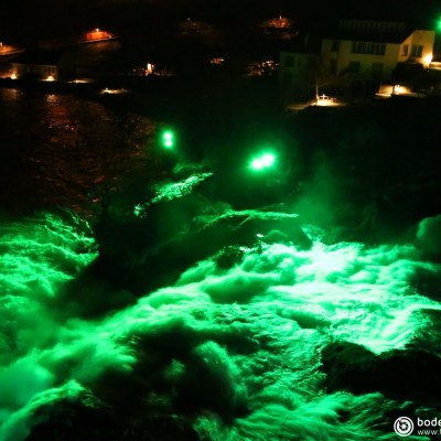 Rheinfall -  St. Patrick's Day in grün - Kitesurfen © reinhold@wentsch.com | bodensee.photography